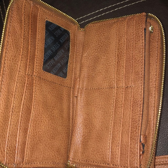 Wallet - Picture 3 of 3